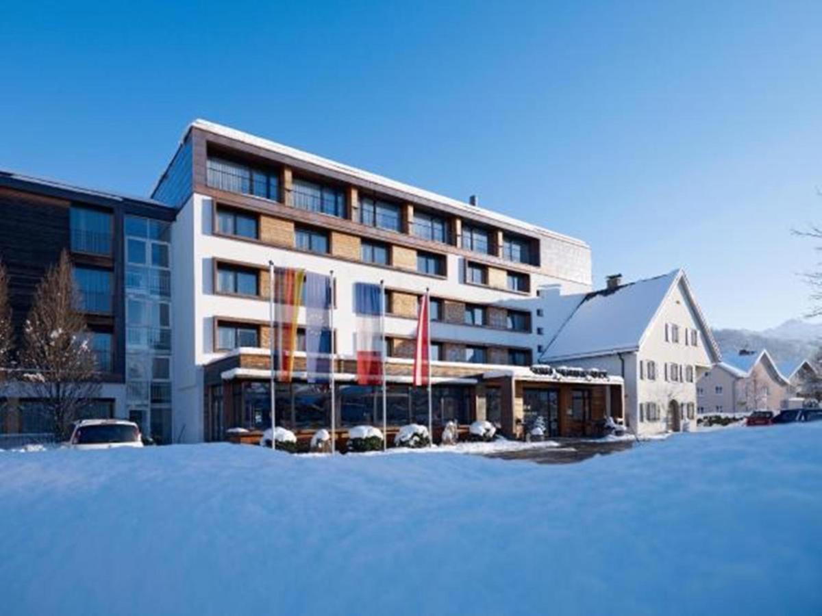 Hotel Weisses Kreuz เฟลด์เคียร์ช ภายนอก รูปภาพ