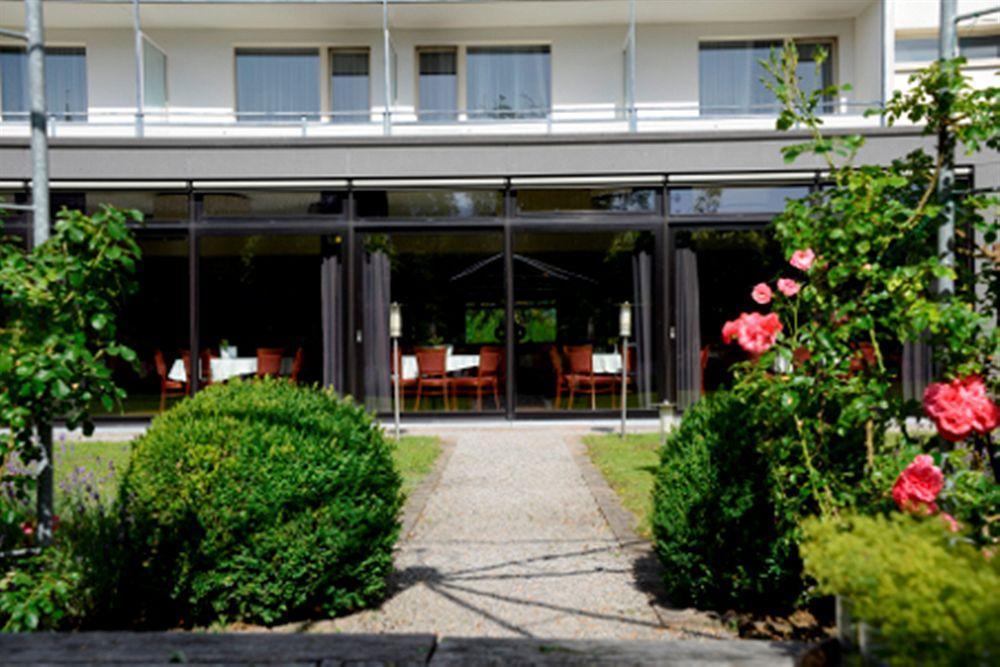 Hotel Weisses Kreuz เฟลด์เคียร์ช ภายนอก รูปภาพ